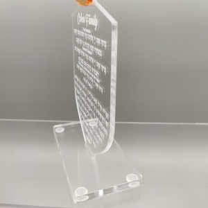 بطاقة Chanukah Lucite Dreidel الشخصية مع القاعدة 